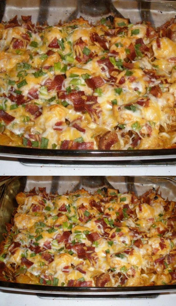 Loaded Potato and Buffalo Chicken Casserole