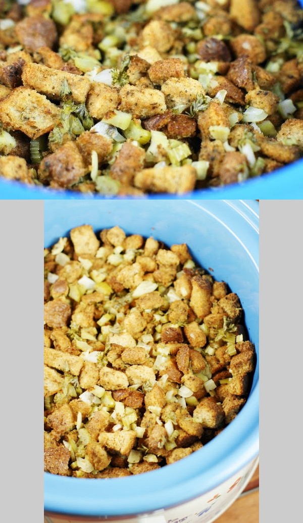 Slow Cooker Stuffing (or Dressing