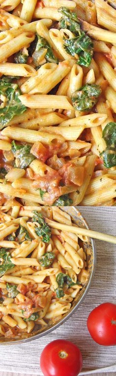 Spinach Tomato & Garlic Penne Pasta