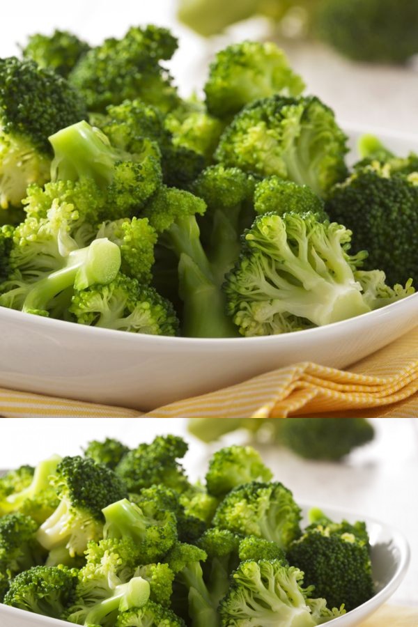 Steamed Broccoli with Olive Oil, Garlic, and Lemon