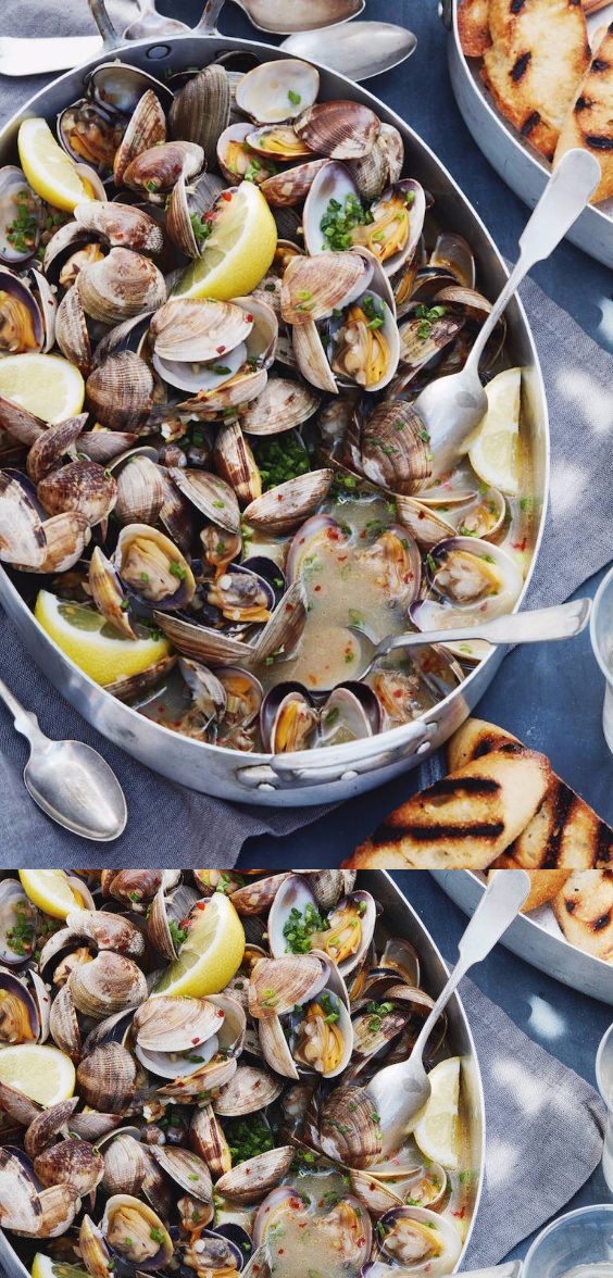 Steamed Clams with Garlic and Chives