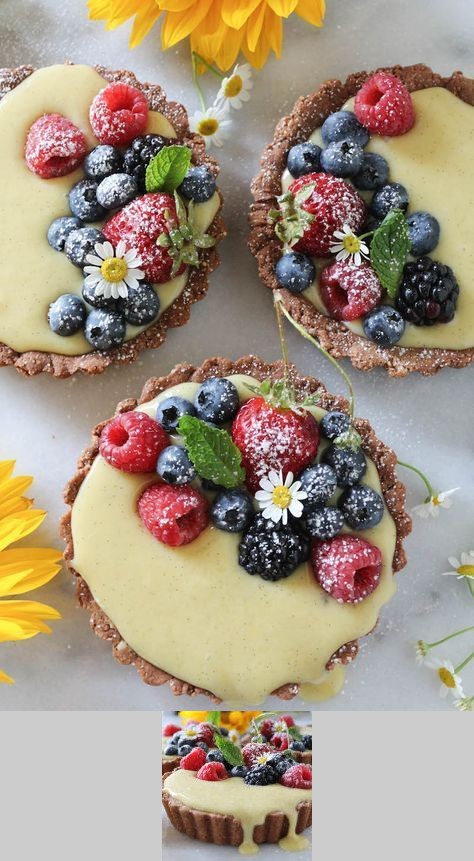 Mixed Berry Vanilla Bean Cream Tarts