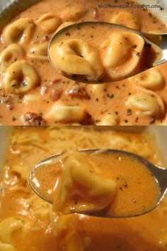 Creamy Tomato Tortellini Soup