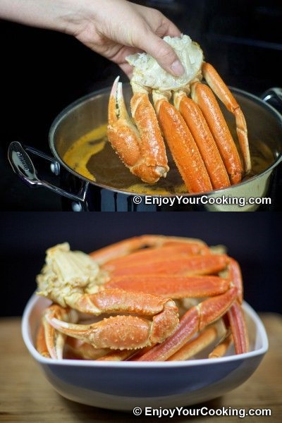 Boiled Snow Crab Legs with Old Bay Seasoning