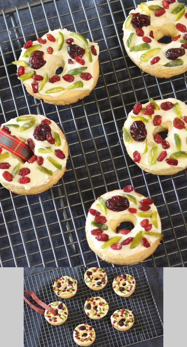 Christmas wreath biscuits