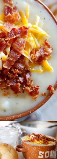 Copycat Tony Roma's Baked Potato Soup