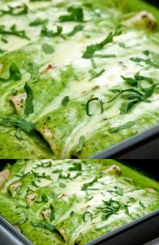 Enchiladas de Pollo con Chile Poblano