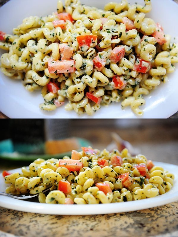 Pasta with Pesto Cream Sauce