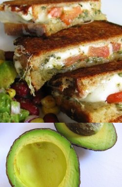 Caprese Grilled Cheese Sandwich