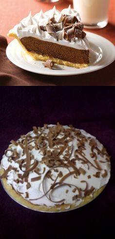 Chocolate French Silk Pie (Copycat Bakers Square's French Silk