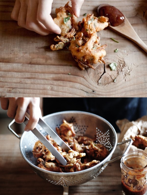 Onion Pakoras & Ketchup Chutney