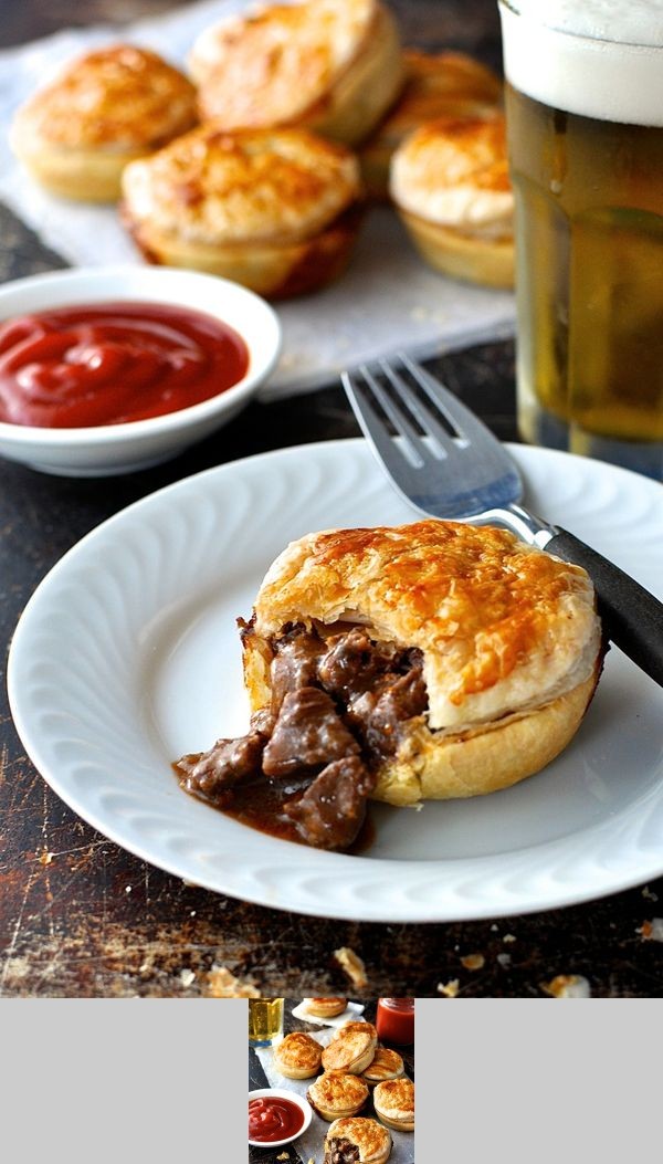 Party Pies (Aussie Mini Beef Pies