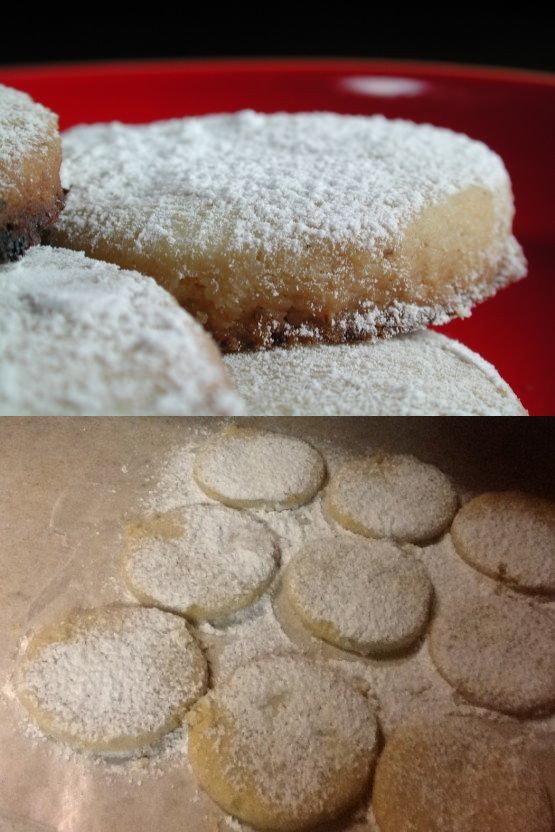 Pastissets (Powdered Sugar Cookies from Spain