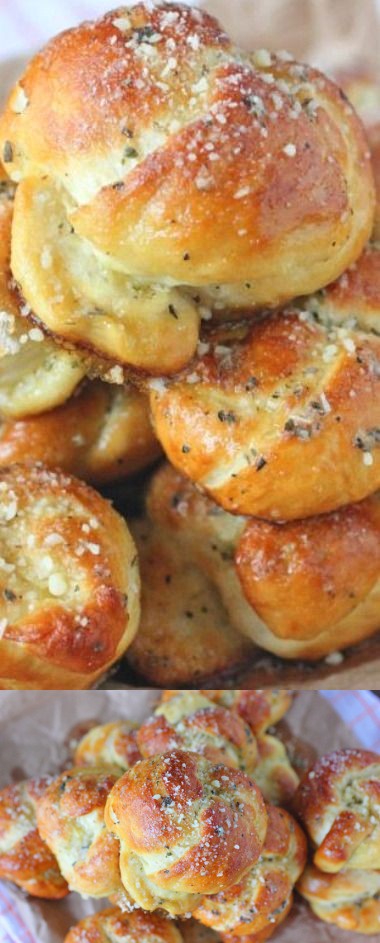 Pretzel Garlic Parmesan Knots