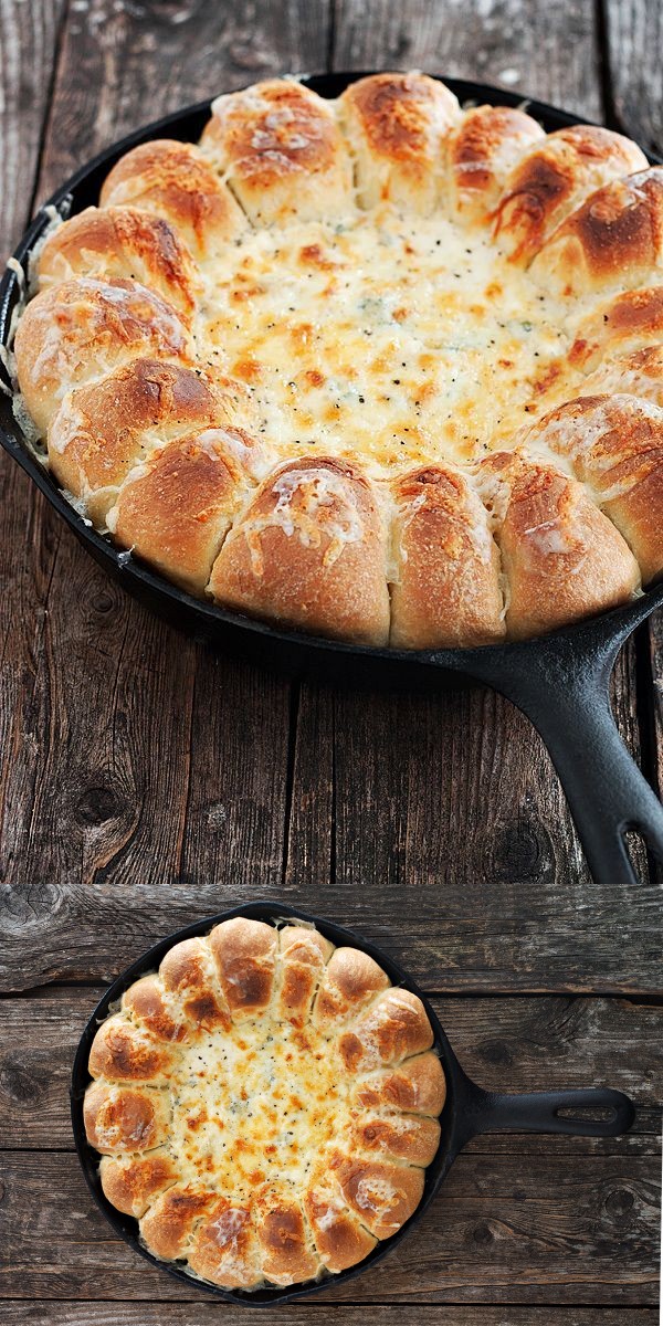 Warm Skillet Bread and Artichoke Spinach Dip