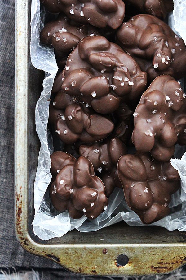 3 Ingredient Chocolate Almond Clusters