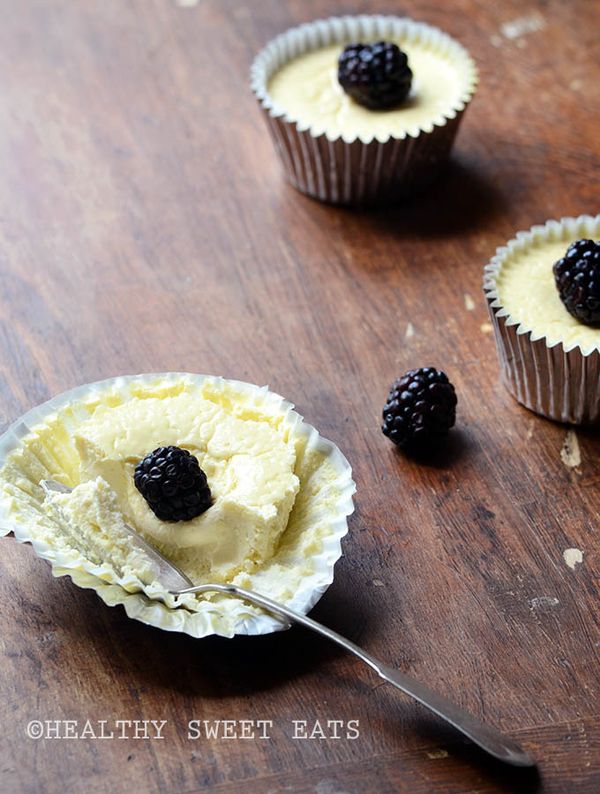 5-Ingredient Low-Carb Mini Cheesecakes