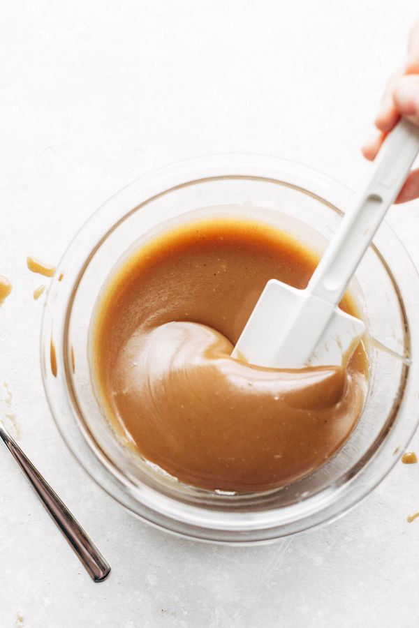 5 Minute Magic Vegan Caramel Sauce