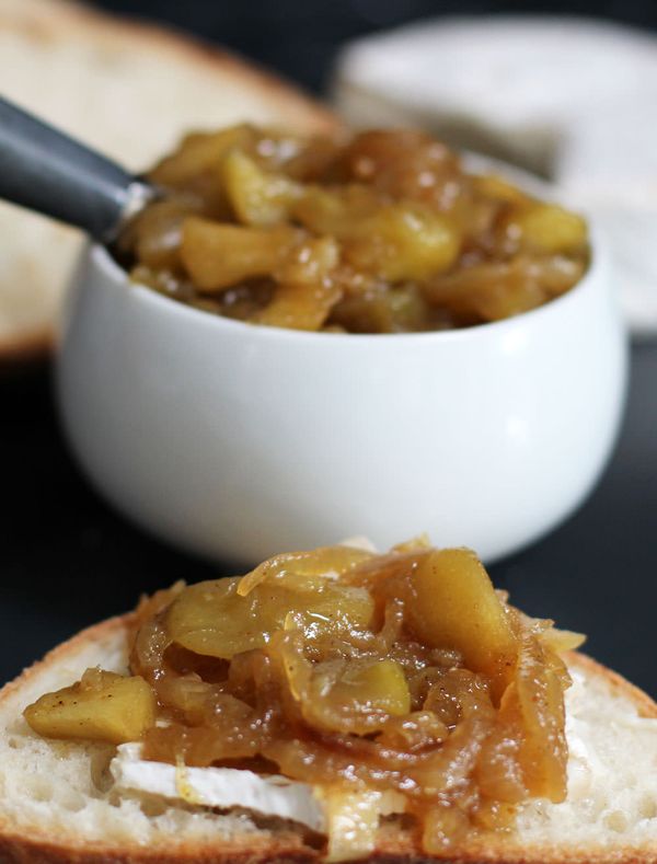 Apple and Caramelized Onion Chutney