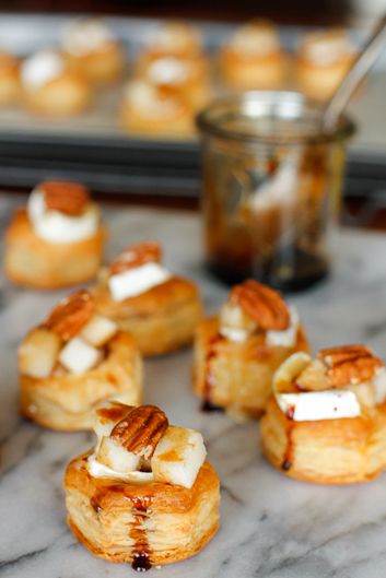 Baked Brie, Pear & Pecan Bites