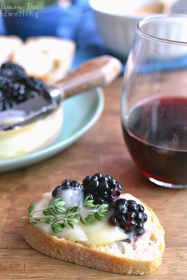 Baked Brie with Wine-Soaked Blackberries