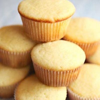 Basic Vanilla cupcakes