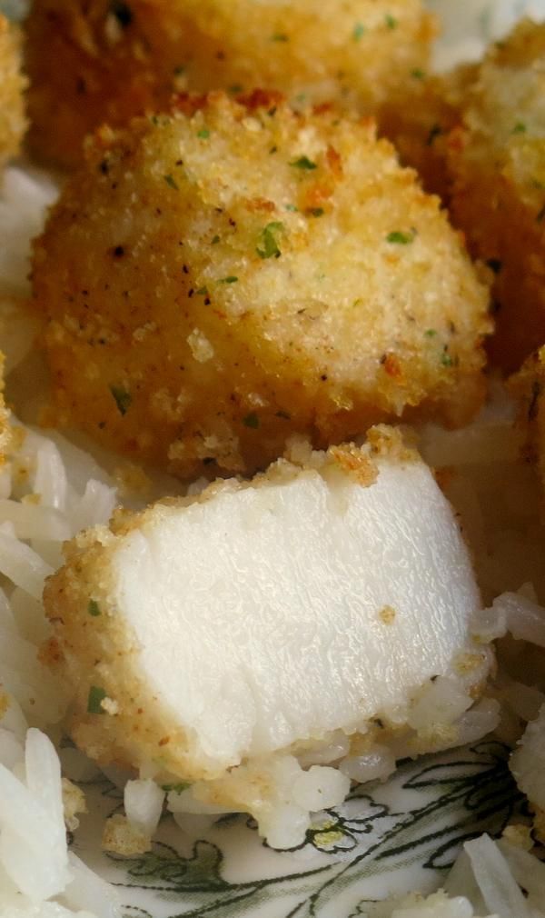 Broiled Scallops with a Parmesan Crust