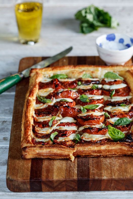 Caprese tart with roasted tomatoes