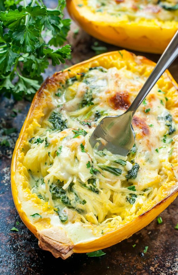 Cheesy Garlic Parmesan Spinach Spaghetti Squash