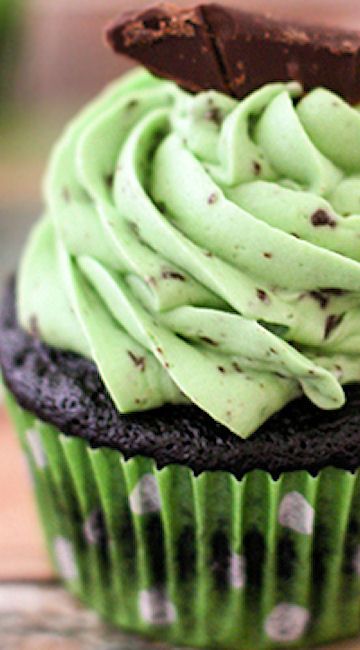 Chocolate Chip Mint Cupcakes