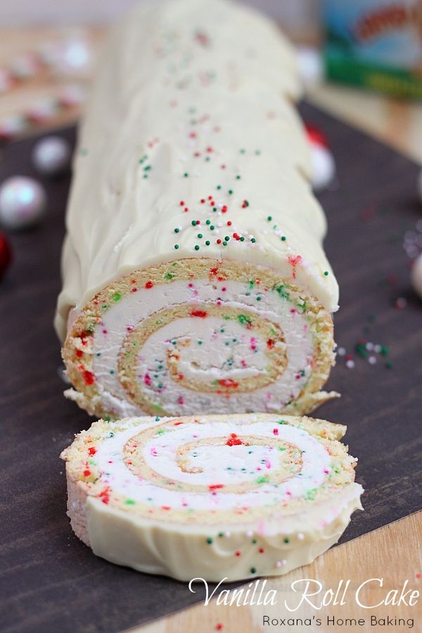 Christmas vanilla roll cake