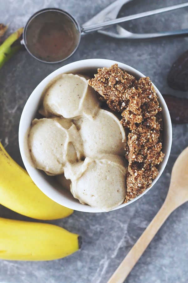 Cinnamon nice cream with peanut butter rawnola and maple syrup