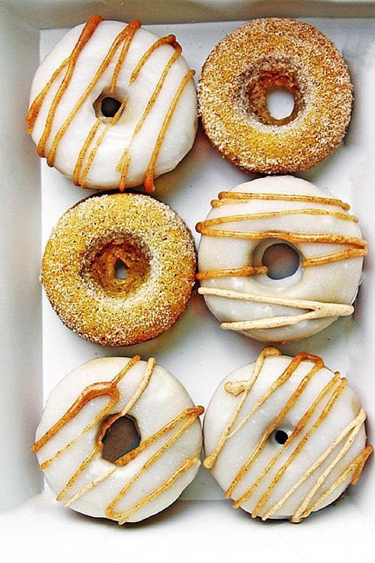 Cinnamon Roll Donuts (Baked!