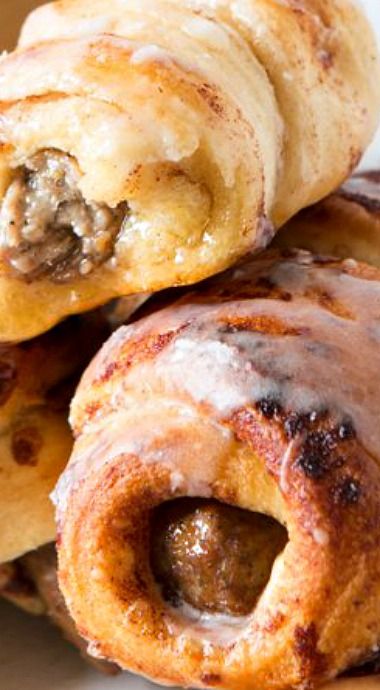 Cinnamon Roll Pigs in a Blanket Dunkers