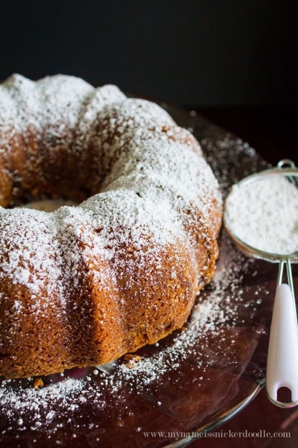 Cinnamon Sour Cream Bundt Cake