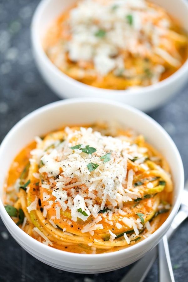 Creamy Roasted Red Pepper Zucchini Noodles