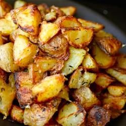 Crispy Turmeric Roast Potatoes