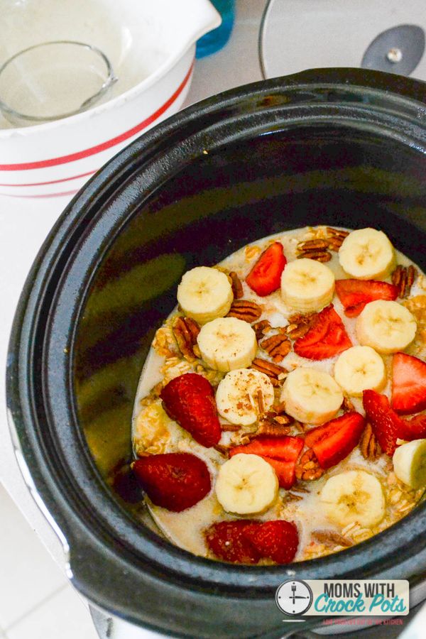 Crockpot Strawberry Banana Oatmeal