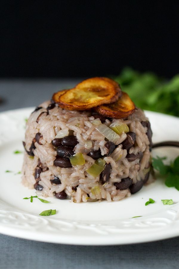 Cuban black beans and rice - Moros Y Cristianos