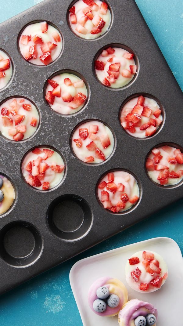 Fro-Yo Swirl Bites