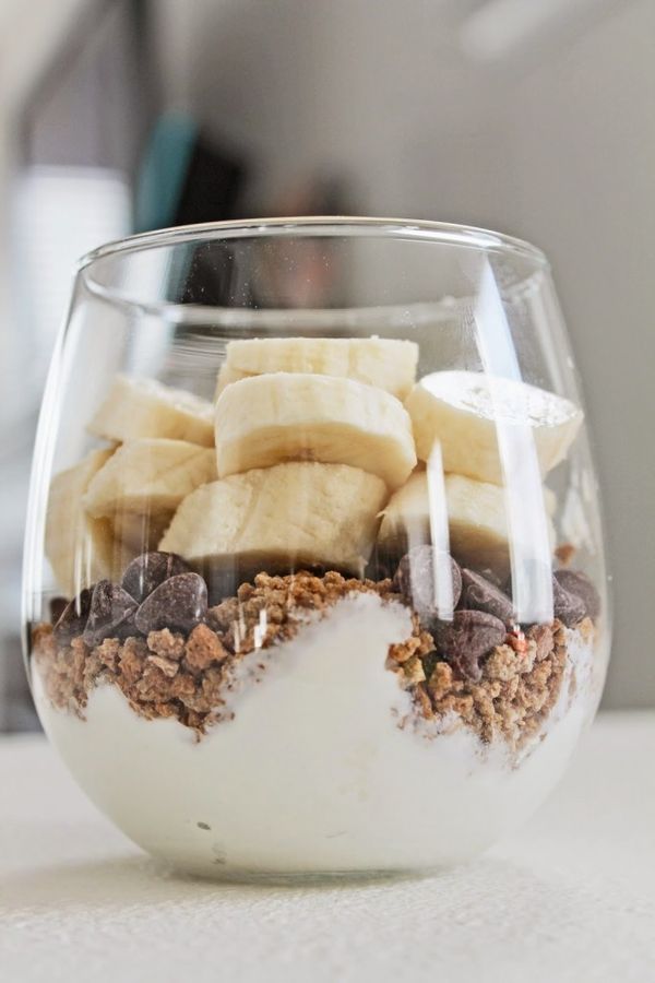 Greek Yogurt Parfait with Banana, Granola and Chocolate Chips