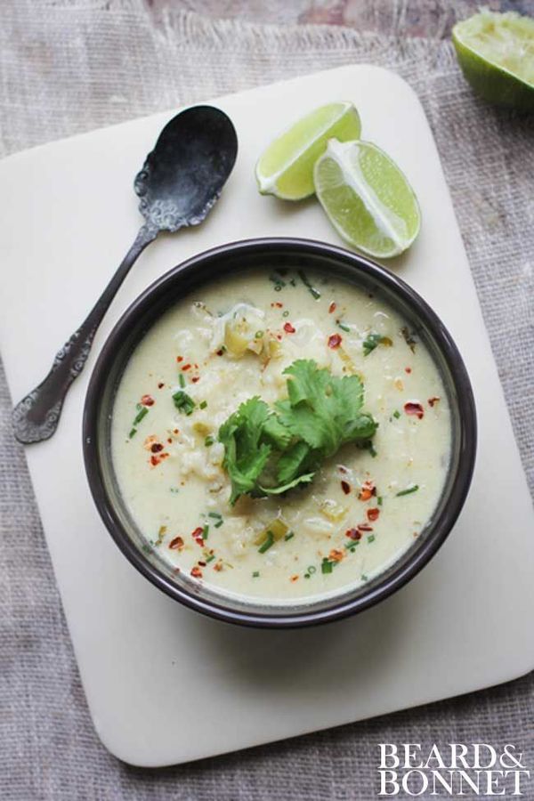 Green Curry Soup with Cauliflower and Leeks (Gluten Free and Vegan
