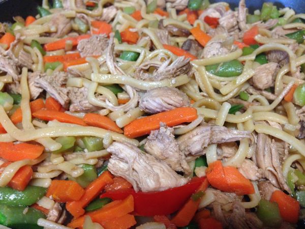 Healthy Chicken Lo-Mein – 21 Day Fix Approved