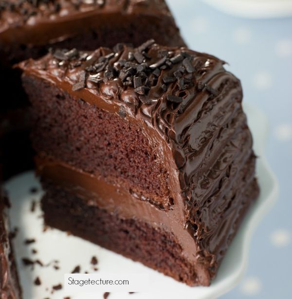 How to Make Moist Chocolate Cake from Scratch