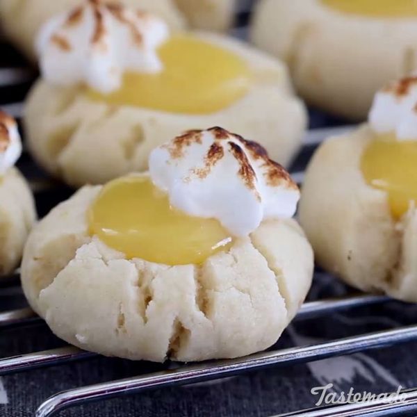 Lemon Meringue Pie Cookies