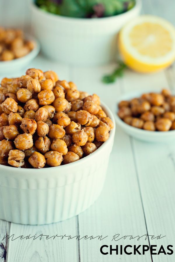 Mediterranean Roasted Chickpeas