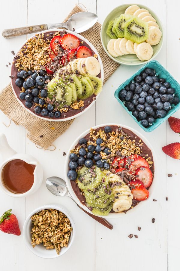 My Favorite Açai Bowl + My Tips & Tricks for a Stellar Smoothie Bowl