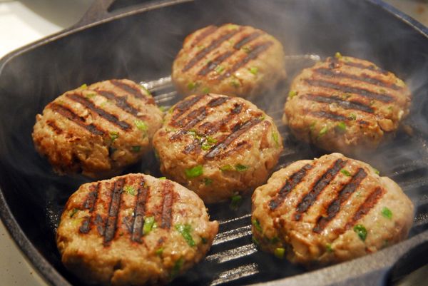 Paleo turkey burgers