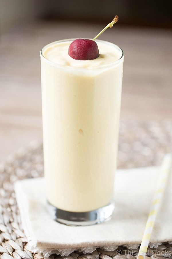 Pina Colada Smoothie with Mango