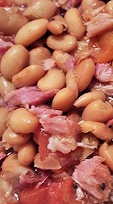 Pinto Beans with Ham bone